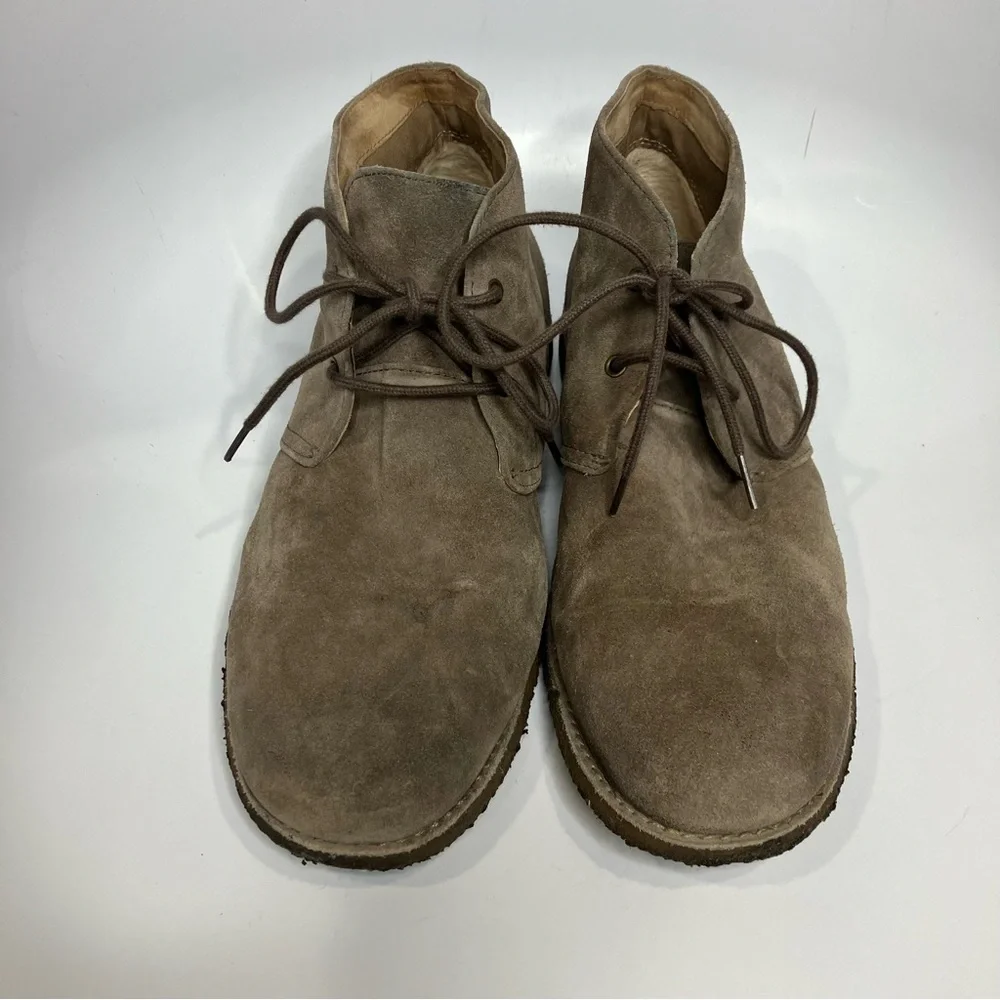UGG Leighton taupe lace up chukka boots men’s size 13 waterproof business casual